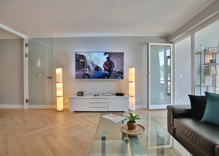 Seaside Seaside 18 *